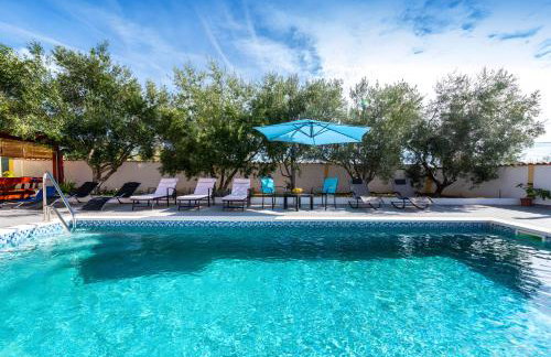 Spacious Holiday Home Joy with pool and playground, Suhovare - Foto 33