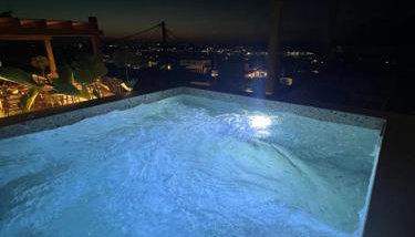 Kaptara Premium Villa, Plunge Pool & Jacuzzis - Photo 4