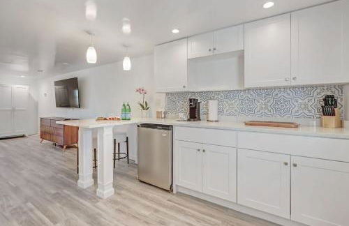 Solara: Waterfront Estate, Pool, Dock, Private Guest Suite - Foto 74