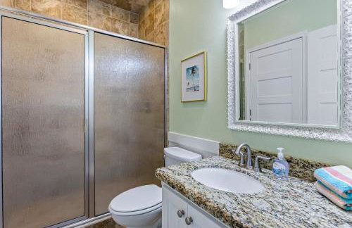 3BR - Amazing Game Room, Steps to Beach, Firepit - Foto 39