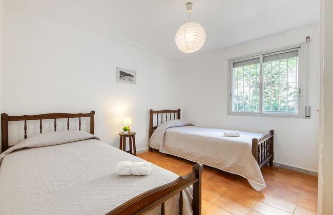 Apartment in Roses Near Canyelles Beach - Photo 5