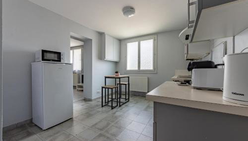 Le beau T3 Saint Jory - Climatisation d'appoint et jardin calme - Foto 5, stove, dishwasher, pet friendly, toaster, minibar