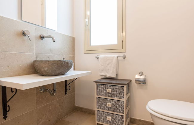 Belvilla by OYO Comfy Villa in Noto With Garden - Photo 16