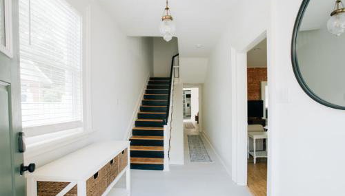 Newly Renovated Vintage Inspired Large 4 BR Home - Foto 2