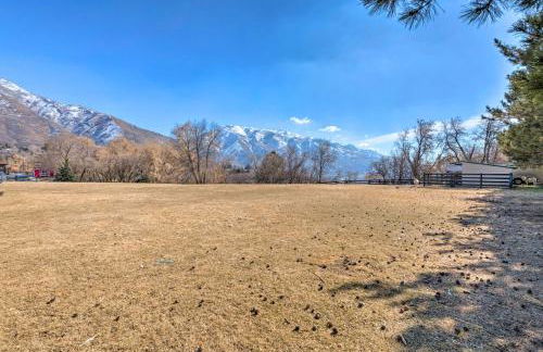 Modern Farmhouse with Patio, Grill and Mtn Views! - Foto 25