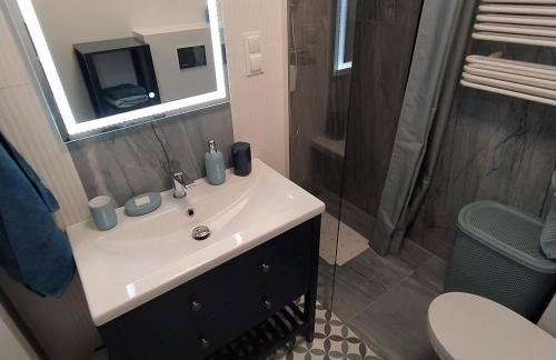 Apartamenty Centrum Warszawska 66 niebieski i różowy - Photo 13