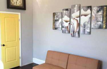 Modern Condo 2 Blocks From Quarters - Foto 18