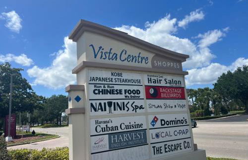 5 Minutes to Disney Free Shuttle King & queen bed - Foto 106