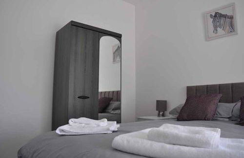 Sapphire House Apartments - Photo 80