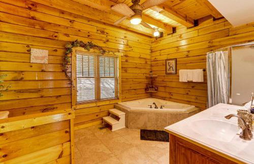 Cozy Lake Hartwell Getaway with Game Room! - Foto 15