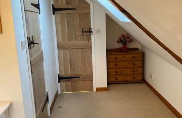 Riverside Cottage with balcony and fishing jetty - Foto 47