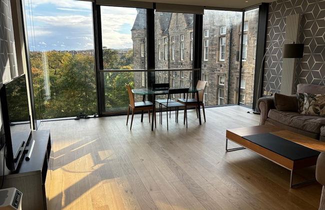 Stunning Park View Quartermile Apartment Close Proximity to Castle & University - Foto 12