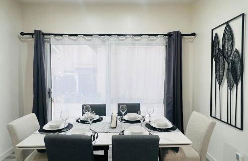 Stylish & Fully Renovated Home! - Foto 25