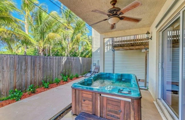 Beautifully Renovated 5 Bedroom with Guest House 5 Home by RedAwning - Foto 50