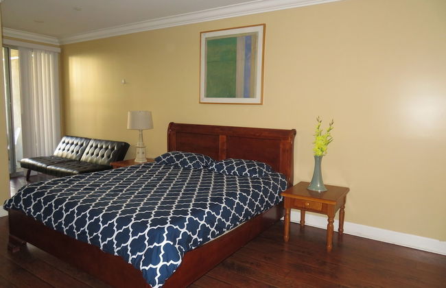 2 Bed 2 Bath in Studio City - Foto 44