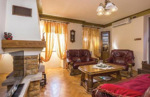 Three-Bedroom Holiday Home In Praputnjak - Foto 9