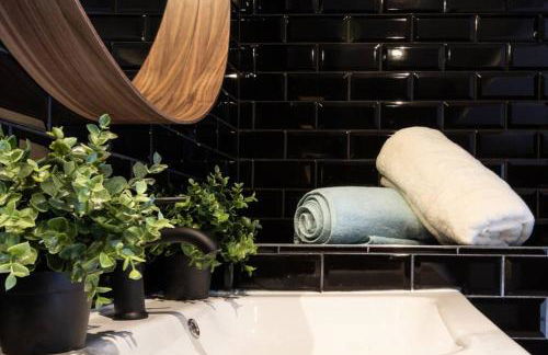 PENTHOUSE Loft 5MIN PALAIS DES FESTIVALS AND BEACH terrace view on castle - Photo 4