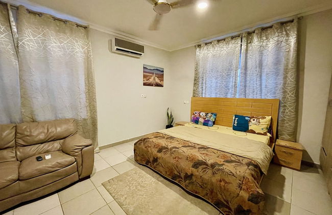 EmpireLux Middle Floor - Photo 1