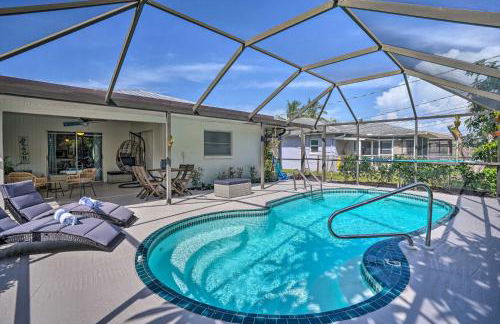 Naples Oasis with Screened Pool, Bike to Beach! - Foto 1