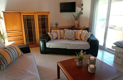 Irene's Apartment In Salakos - Foto 57