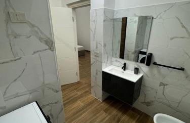 Casa Bedda - INTERA CASA CON 3 CAMERE CON BAGNO PRIVATO, ARIA CONDIZIONATA E NO ZTL/ENTIRE APARTMENT WITH 3 BEDROOMS WITH PRIVATE BATHROOM, AIRCON AND NO LTZ - Foto 35