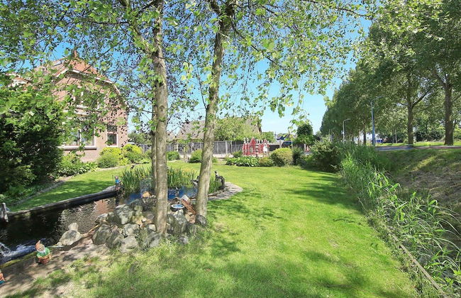 Characteristic Country House With Wellness - Foto 29