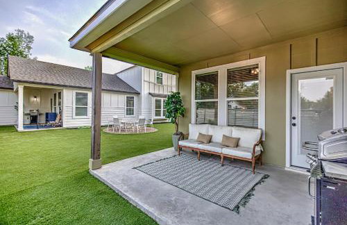 6BD Retreat for 14 with Fire Pit Patio & Lake Access - Foto 2