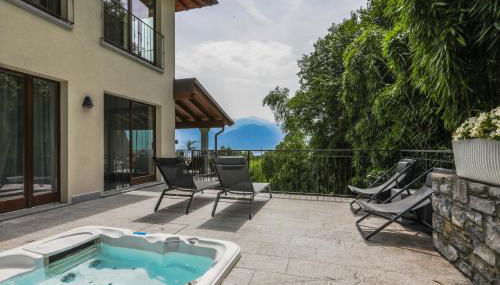 Villa Elena - Photo 2, Garden