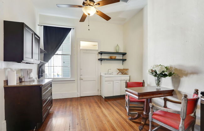 Montgomery Apartments on Magazine Street - Foto 41