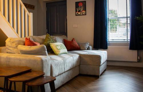 2 Bed House - Sleeps 4 - Parking - Foto 6