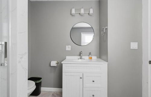 Cozy&Spacious 6Br home in Newton - Foto 16