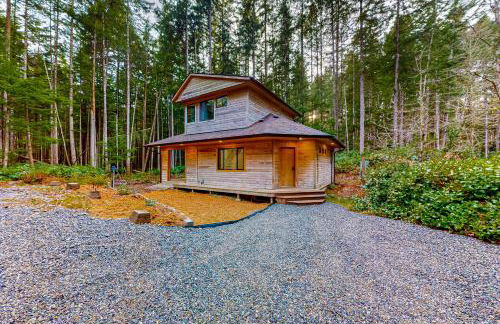 The Hideaway - Photo 1