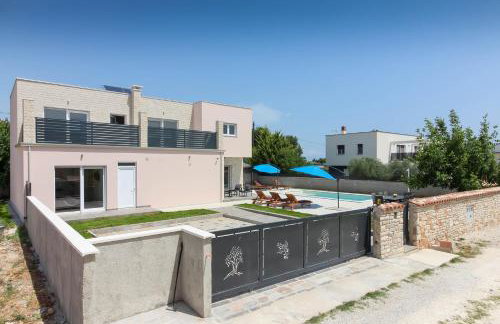 New modern villa Gogo with private pool near the beach and town of Pula by WiiBuk - Foto 6