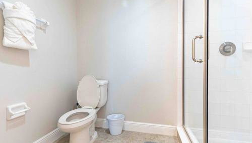 SPACIOUS 6bdrm Villa near ALL the attractions!! - Foto 2