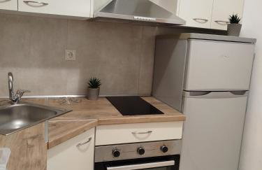 KELLY APARTMENTS - Photo 28