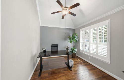 Cozy 4bdrm 3bath Home in The Woodlands - Photo 3