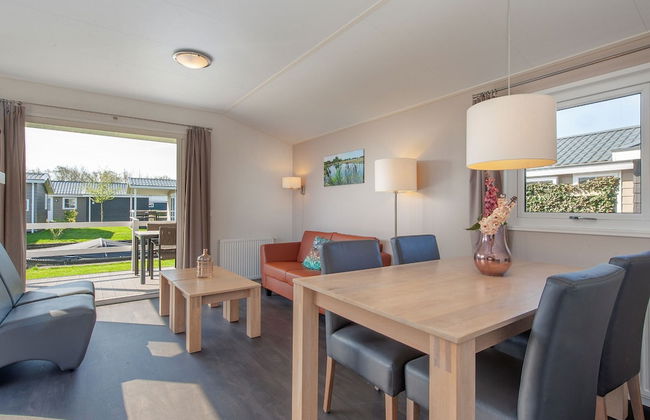 Lakeside Cottage With Boat - Photo 11