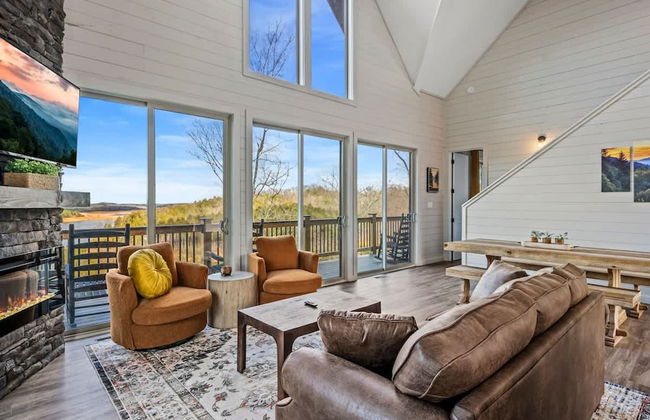 NEW Lake Cabin Sleeps 14 Indoor Pool Hot Tub - Foto 8