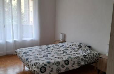 Le 8 - Appartement 2 chambres calme, tout confort, parking privé gratuit, à 2 pas des Allées Provençales - Photo 9