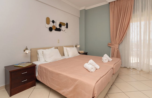 Finiki Plaza - Photo 81