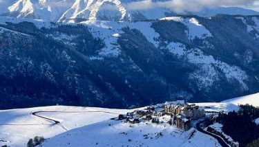 Grand appartement PEYRA'GOOD tout équipé linge de lit et de toilette inclus - 8 couchages - Station Peyragudes - Vue montagne - 2 balcons-terrasses - Foto 3