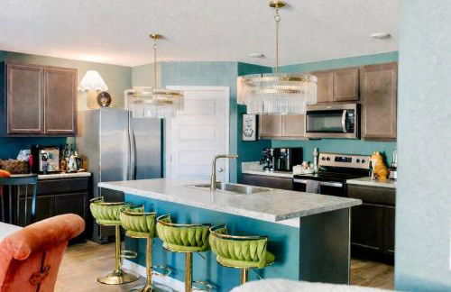 Chic Dog-Friendly 4BR | OWA + Beach + Fenced Yard - Foto 37