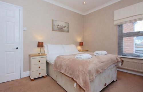 Lovely Victorian House - Photo 1