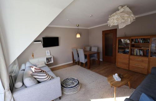 2-Zimmer Apartment Bahnhofsnähe - self-check-in - Kinderfreundlich - Balkon - Kaffeeautomat - Foto 4