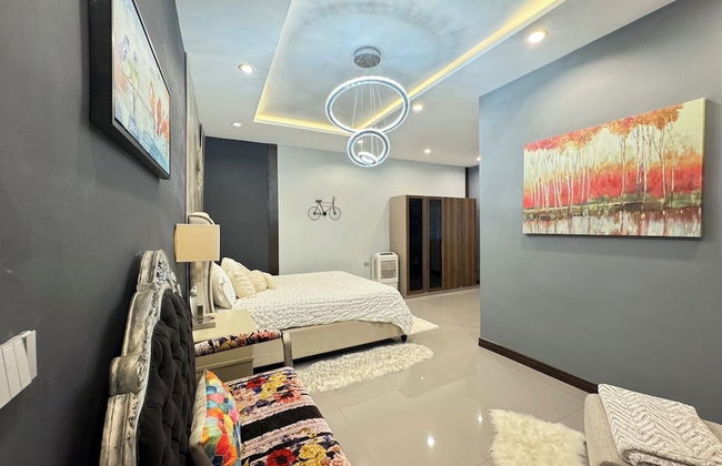 Huge Pool Villa with Private Lake - Foto 6