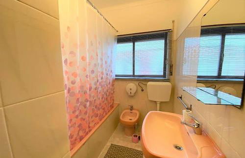 Private Villa 4 BR&patio - 3 mins from Beach&Surf - Foto 8