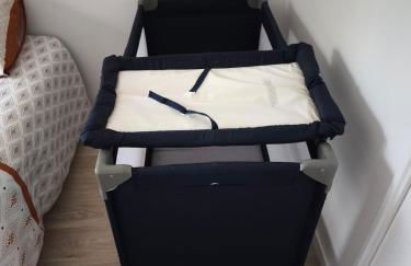 Charmant T2 proche Disney terrasse et parking souterrain - Foto 14