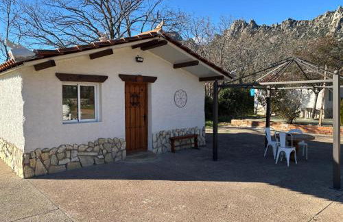 Cabañas Rústicas dentro de la Finca El Castillo - Foto 1