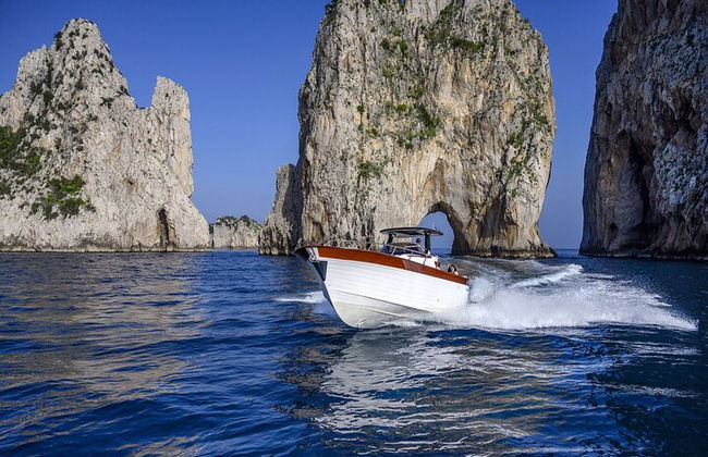 Crucero al atardecer por la costa de Capri y Sorrento en barco Todo incluido - Foto 29