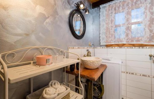 Gorgeous Home In Lovinac With Sauna - Foto 51